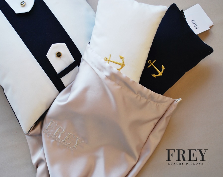 luxurious packaging od luxury pillows