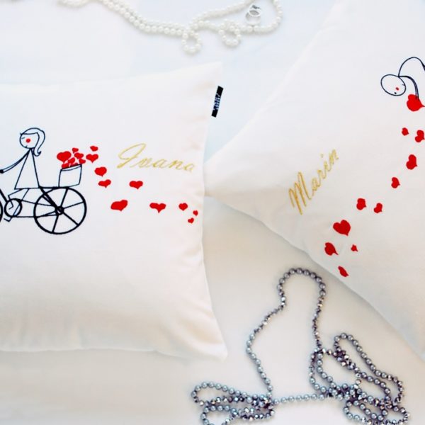 Frey pillow – a wedding gift to be remembered